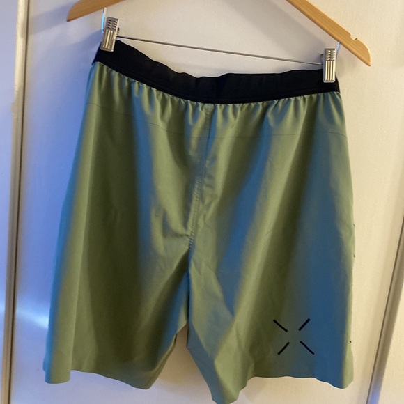 Ten Thousand Interval Short - Picture 2 of 2